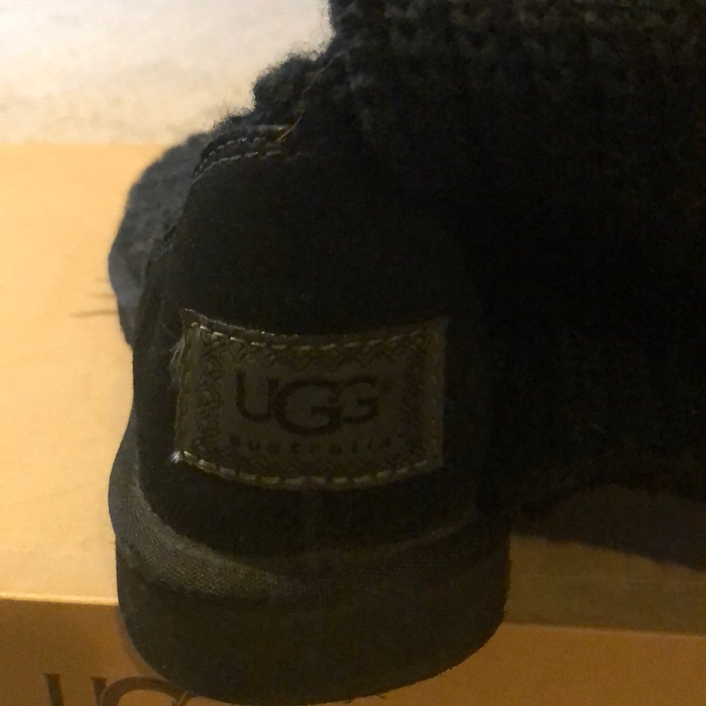 Ugg boots - Picture 3 of 4